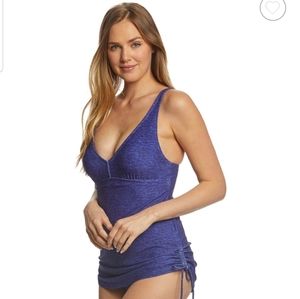 TYR Mantra V-Neck Sheath One Piece Suit 6 NWT